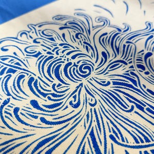 blue chrysanthemum japanese wall art flower lino linocut print original artwork printmaking botanical bedroom decor cottagecore hostess gift linogravure thanksgiving table rustic christmas
living room teacher appreciation back to school linoldruck floral nature educators new apartment handprinted large entryway farmhouse mother mom wife girlfriend sister godmother grandmother lover housewarming home dining kitchen dorm Rustic Handmade Thank You Coworker Gratitude Mentor Say Thanks Unique Present