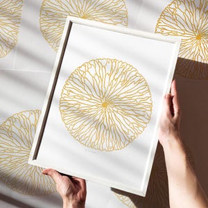 Stampa linoleografica minimalista astratta con fiori dorati, originale opera d'arte in rilievo, classica arte murale Wabi Sabi, grande decorazione moderna per soggiorno, regalo fai da te.