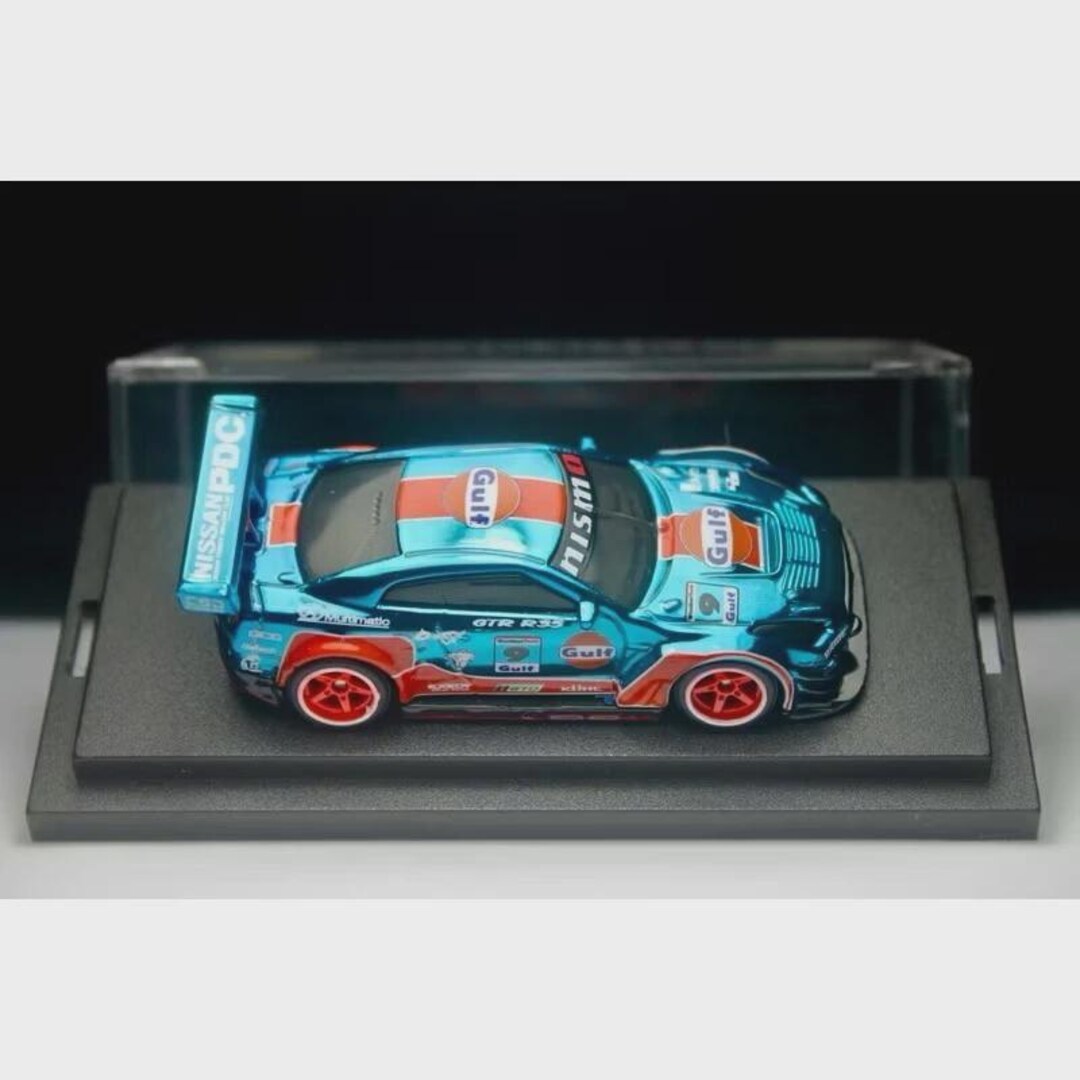 Hot Wheels Nissan GT-R R35 Personalizzato Spectraflame Azzurro &ndash; Con Vetrina