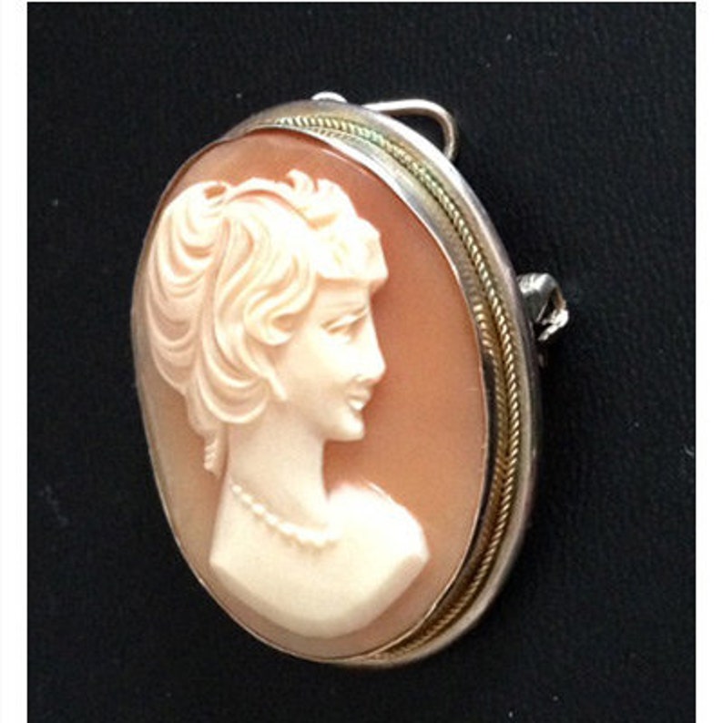 Carnelian Shell Cameo PendantBrooch from the 1920\u2019s