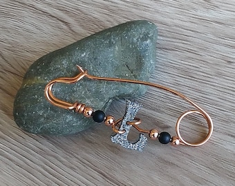 Initial brooch, shawl pin, safety pin, custom brooch, letter L, copper brooch pin, sweater pin, Personalized pins, Scarf pin, handmade pins