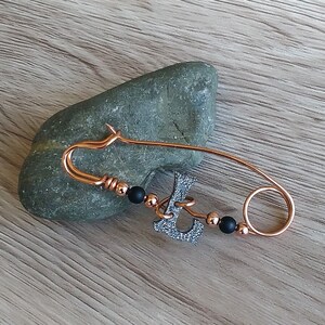 Initial brooch, shawl pin, safety pin, custom brooch, letter L, copper brooch pin, sweater pin, Personalized pins, Scarf pin, handmade pins