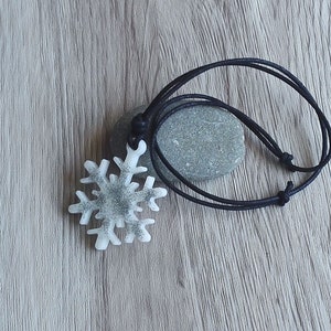 Snowflake necklace, handmade gift for her, Adjustable necklace, sliding knot necklace, resin snowflake, resin jewelry, for women