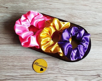 Satin scrunchies, handmade colored hair ties, hair accessories, fabric scrunchies, Italy scrunchie, women&#39;s accessories, fabric bracelets