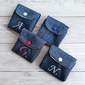 Portamonete di jeans con iniziale nome, porta auricolari personalizzato, regalo per amiche, mini portafoglio, borsellino, portachiavi stoffa