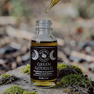 Green Goddess Organic Face Serum | Herbal Infusion for Sensitive Skin image 1