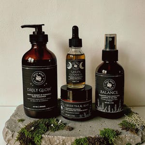Green Goddess Organic Face Serum | Herbal Infusion for Sensitive Skin image 2