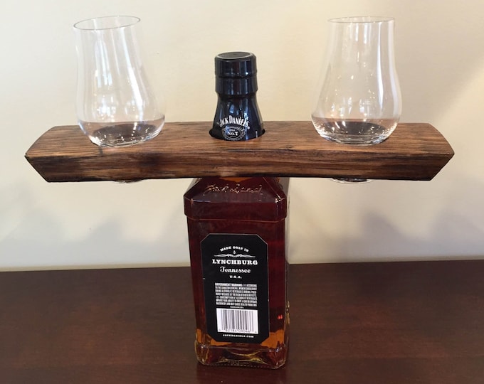 Whiskey Bourbon Barrel Stave Bottle Caddy With Glencairn Glasses.