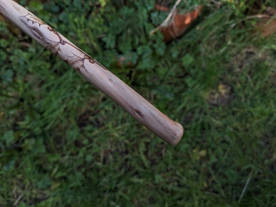 Stechpalmen-Zauberstab aus Avalon fr Wicca, traditionelle Hexerei und  Druiden. - Etsy.de