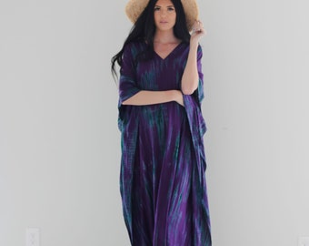 Caftan grande taille, caftan tie-dye violet, caftan avec poches, abaya, caftan pour femme, caftan tie-dye, robe longue grande taille, robe bohème, caftan