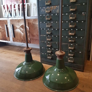 Vintage 1940's  Enamel Benjamin lights