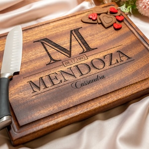 Tabla de cortar personalizada y grabada con diseño de monograma clásico para regalo de boda o aniversario 015 imagen 8