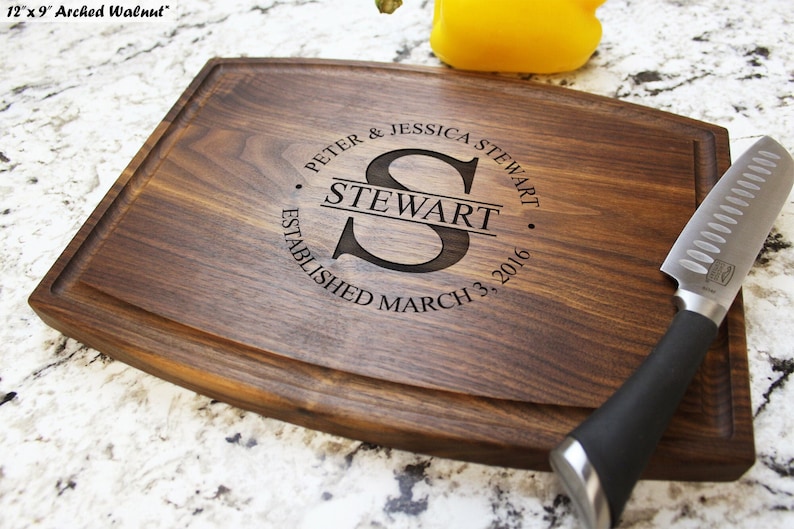 Personalized Engraved Cutting Board with Classic Round Monogram Design - Thumbnail 2