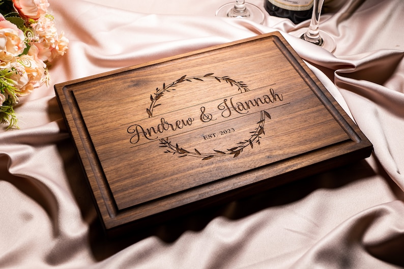 Personalized, Engraved Cutting Board with Natural Wreath Design for Housewarming or Anniversary Gift 040 image 2