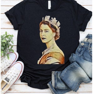 Queen Elizabeth II Shirt, Queen of England, Queen Shirt, British, United Kingdom, Young Queen, Artistic Queen, QEII