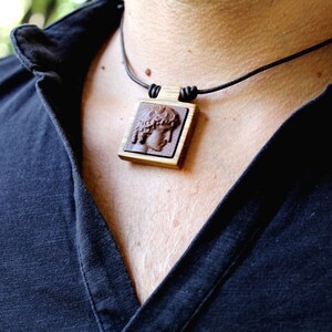Pequeño De Madera Cruz Cuero Collar Gargantilla Ajustable Deslizante Nudo Talla 12/" 24/"