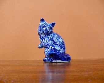Blue White Chintz Cat Figurine, Vintage Staffordshire Style Chinoiserie Decor