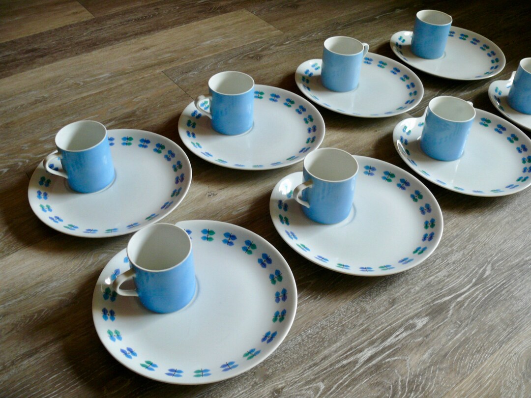 8 Vintage Snack Plate and Cup Sets, 60s Modern Calibou Sky Blue and
