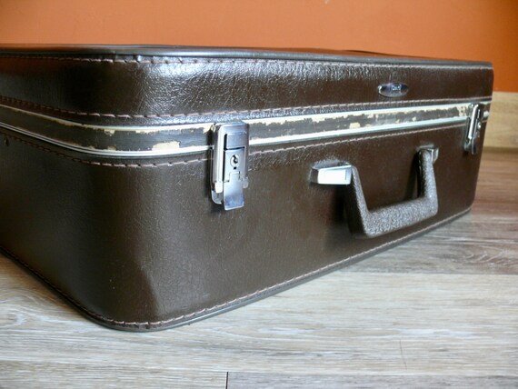 1970s Brown Featherlite Sears Suitcase with Key, … - image 4
