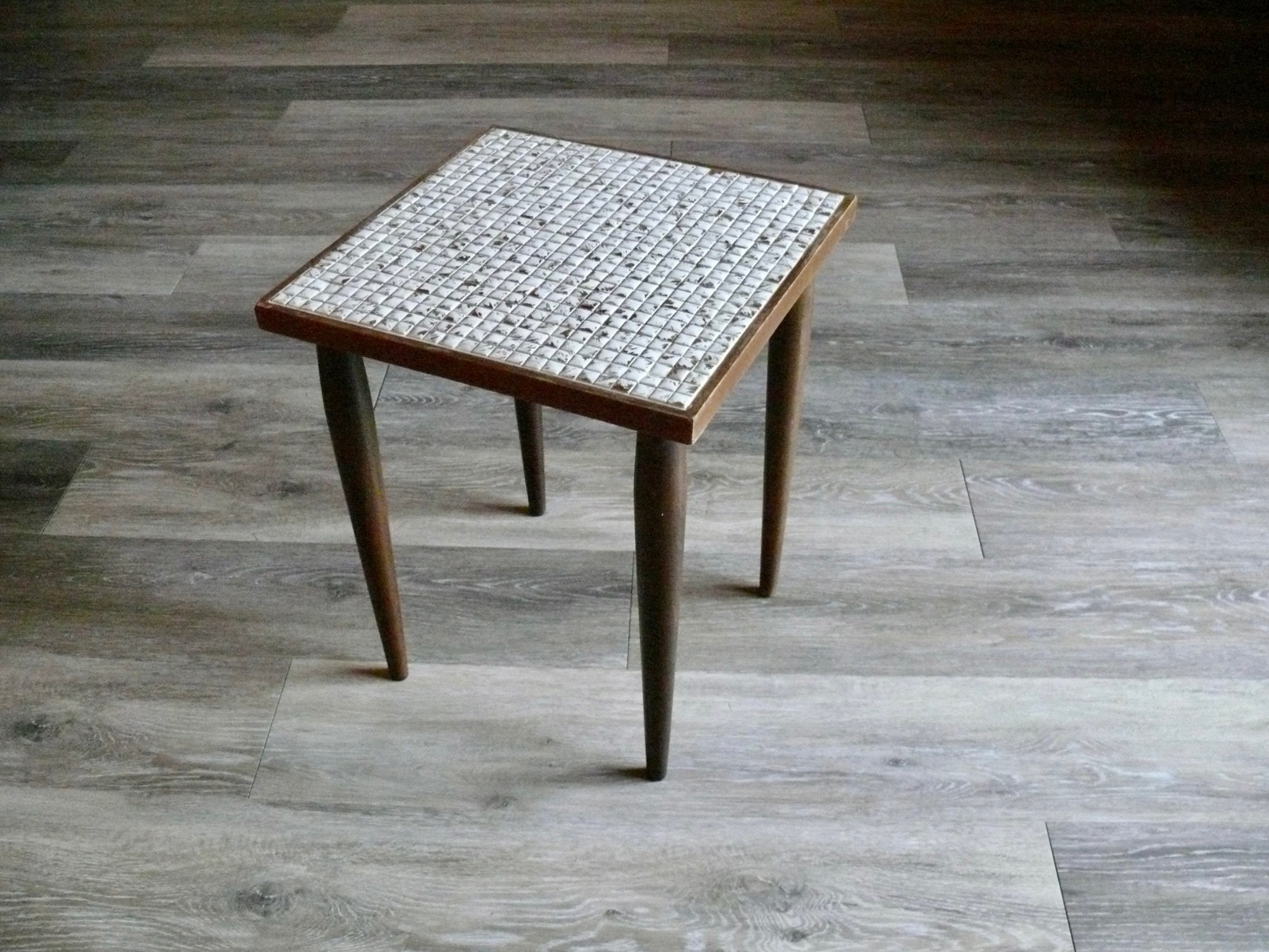 Square on sale tile table