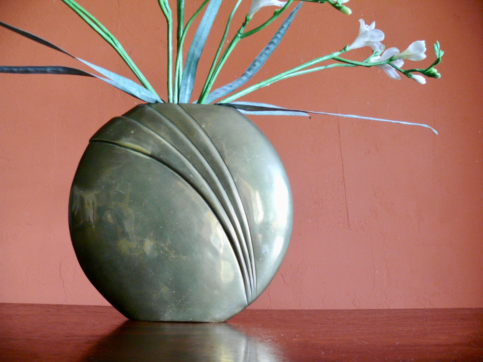 Large Round Brass 80s Disk Vase by Dolbi Cashier Art Deco Etsy