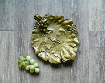 Cast Brass Grapes Leaf and Vine Trinket Dish, Victorian 9" Grape Business Card Tray, Vintage Vanity Desk Wine Barware Decor