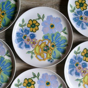6 Noritake Hawaiian Holidays Hula Dinner Plates, 70s Bright Floral Noritake Younger Image China Plates, Vintage China Place Setting