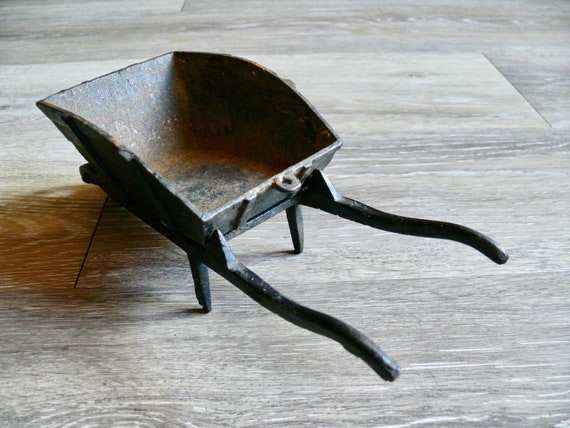 Old wheelbarrow for sale near me deals