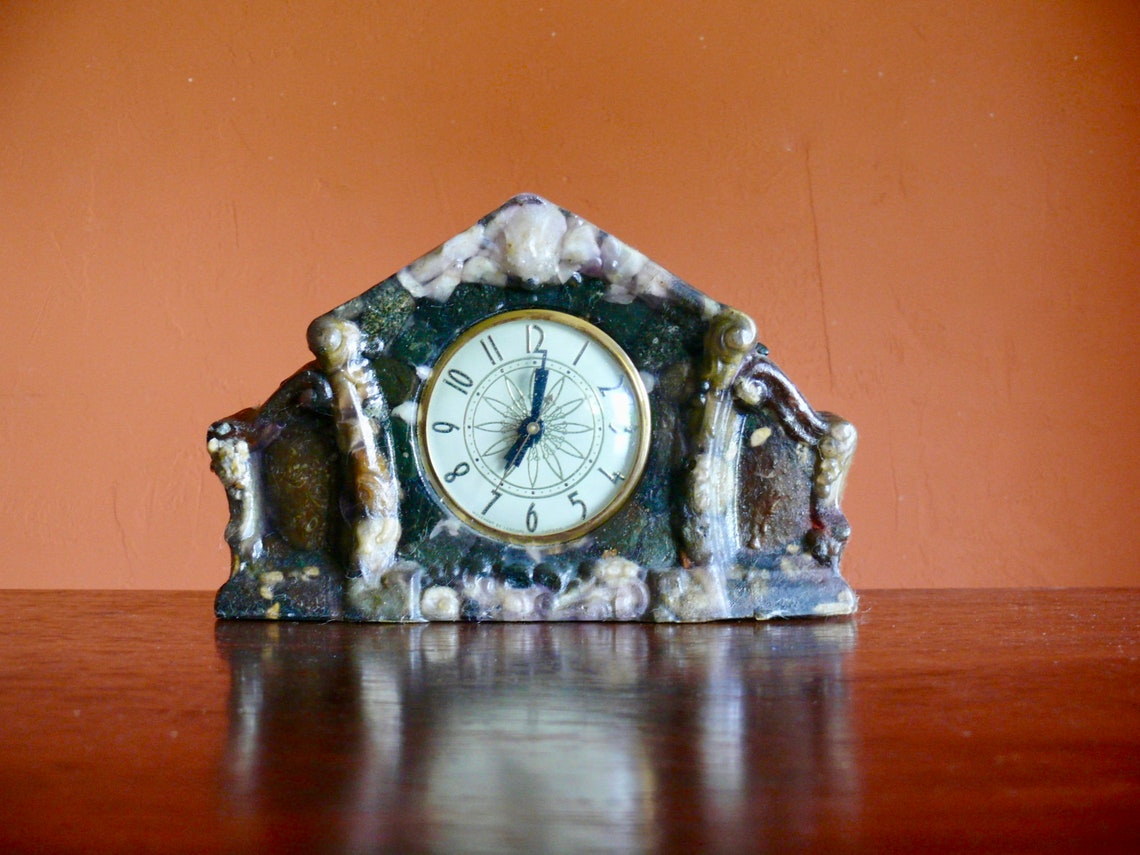 Vintage Lanshire River Rock Vomit Clock 1950s Molded Acrylic Etsy