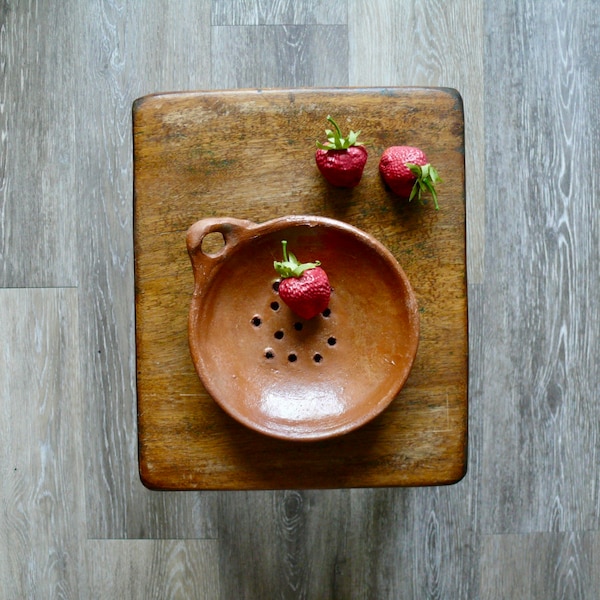 Small Clay Strainer Berry Bowl, Primitive Southwestern Pottery Soap Dish, Rustic Farmhouse Kitchen Wall Decor