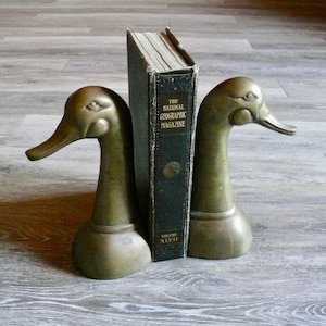 Vintage Brass Duck Head Bookends, Large 9" Duck Goose Doorstops, Modern Farmhouse Brass Accents, Regency Front Porch Entryway Decor