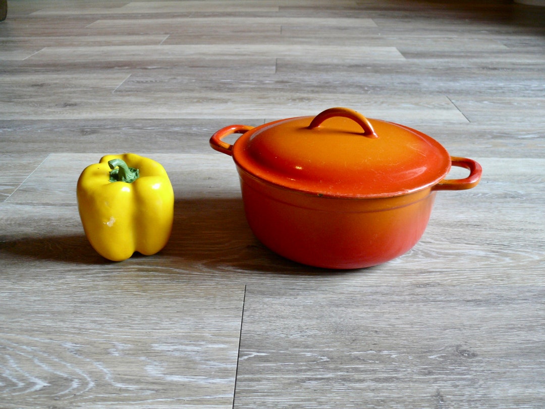 Orange Flame Descoware Enameled Cast Iron French Oven, Vintage 2 Qt