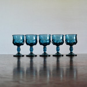 5 Color Crown Riviera Blue Liquor Cocktail Glasses, Vintage 3oz Colony Glass Stemmed Juice Glasses, Farmhouse Blue Glass Place Setting