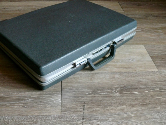 Gray Samsonite Hard Shell Slimline Briefcase, Vin… - image 2