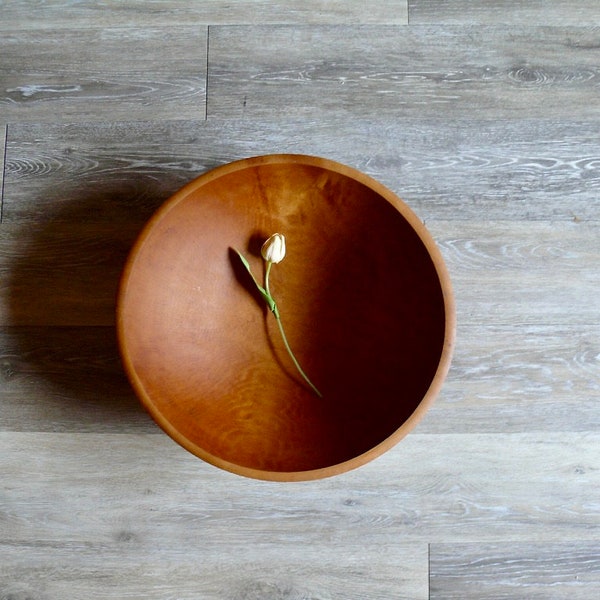 Large 17" Solid Wood Dough Bowl, Vintage Wood Specialties Hand Turned Bowl Made in Granville Vermont, Primitive Country Kitchen Decor