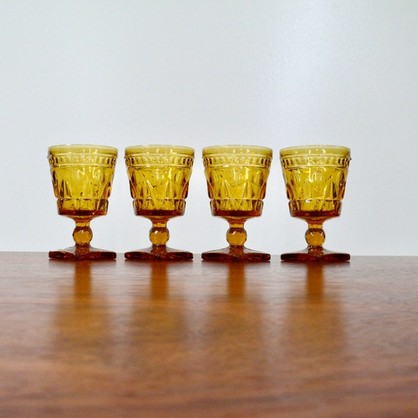 4 Park Lane Amber Square Base Water Goblets, Vintage 8oz Colony Glass Cocktail Glasses, Country Farmhouse Barware, Wedding Place Setting