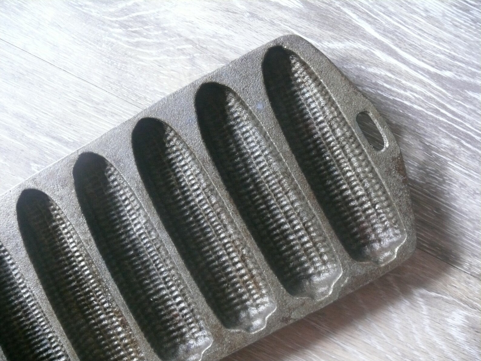 Vintage Seven Well Cast Iron Corn Bread Mold Seasoned Iron Etsy