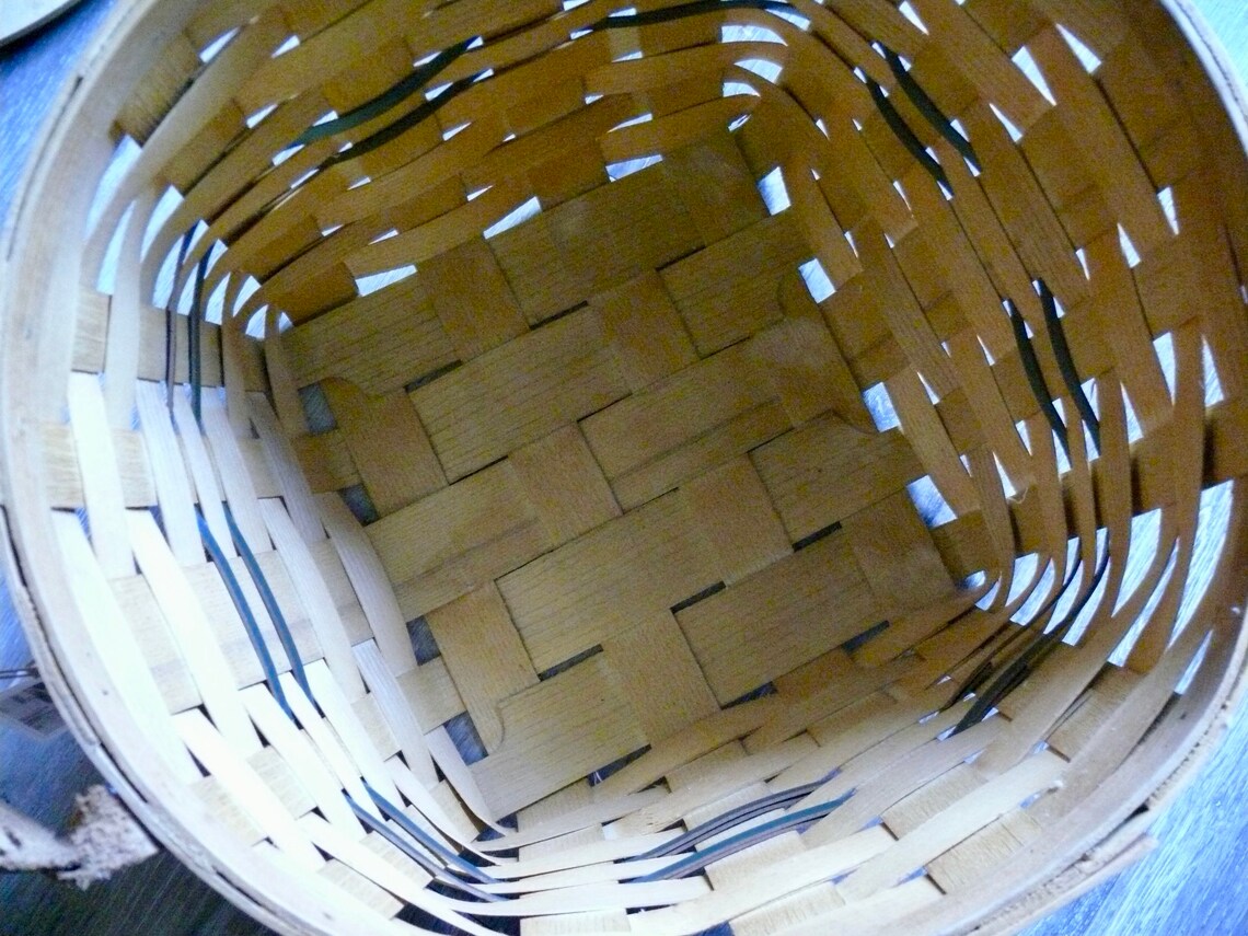 Large 15 Peterboro Basket With Wood Lid Leather Side Etsy