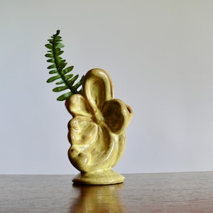 Vintage Magnolia Blossom Pottery Vase, 40s Gonder Ceramic Arts Gold Glaze Flower Vase, Country Farmhouse Decor