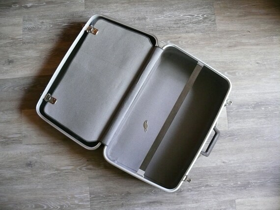 1970s Brown Featherlite Sears Suitcase with Key, … - image 3