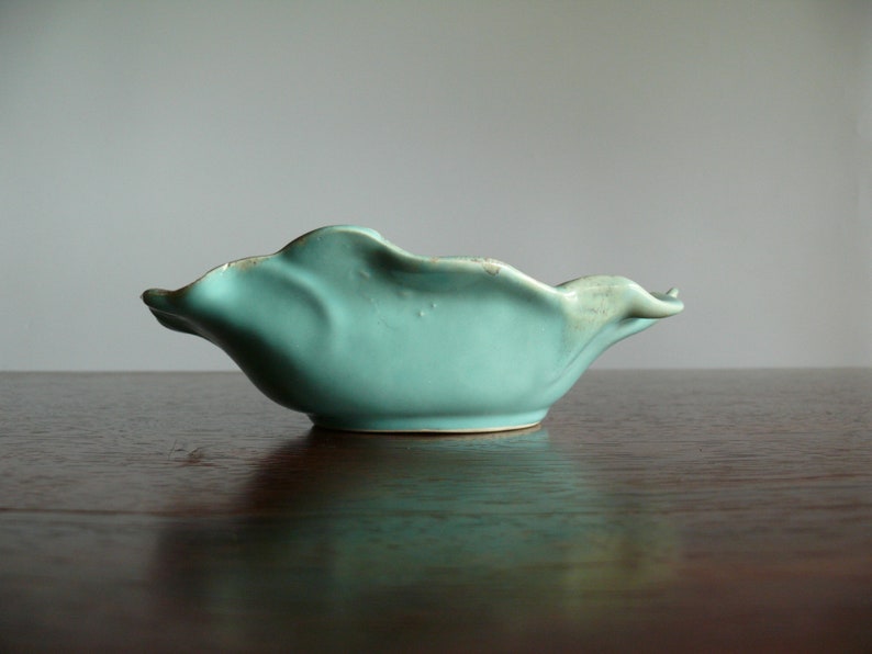 Vintage Walker Pottery Green and Red Flower Bowl Pretty Etsy