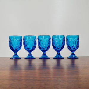 5 Moon and Star Blue Water Goblets, Vintage Colonial Blue LE Smith Iced Tea Glasses, Blue Place Setting,  Country Farmhouse Drinkware
