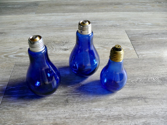 Vintage Light bulb Salt and Pepper Shakers