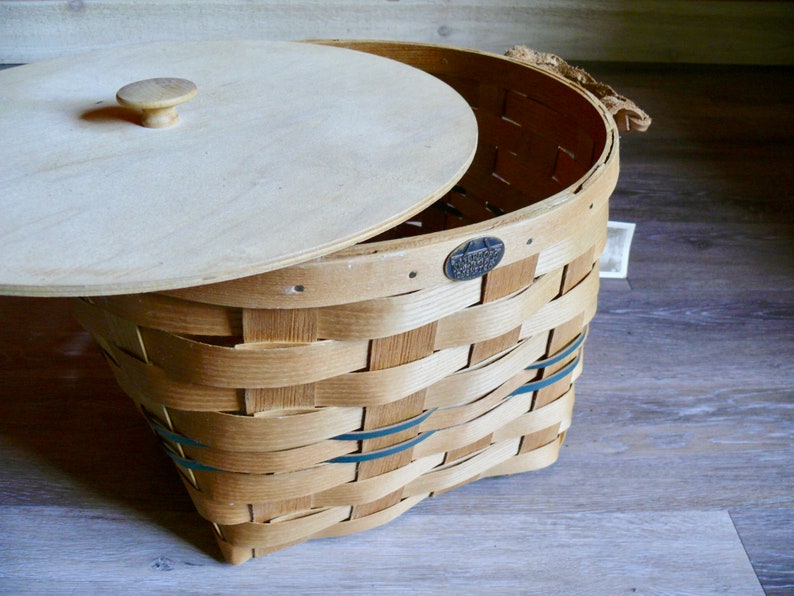 Large 15 Peterboro Basket With Wood Lid Leather Side Etsy