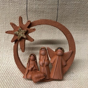 Ring Nativity Ornament-w-22k Gold