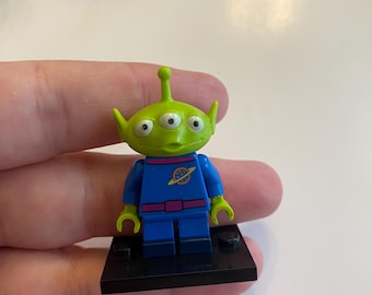 LEGO Disney Series 1 2016 Minifigures 6125310 Retired Complete with Accessories Authentic LEGO