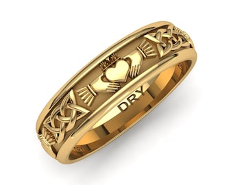 18k yellow gold Claddagh celtic ring. Ideal for gift, engagement, wedding or anniversary. Free shipping.