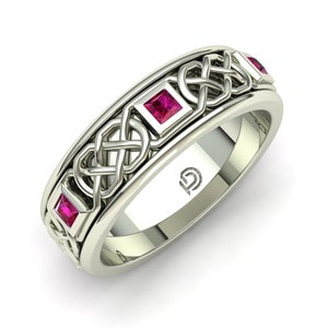 Rubies Celtic Ring. For wedding, anniversary, engagemente or as a gift. Free shipping.
