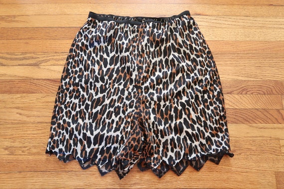 Vintage Vanity Fair Leopard Print Slip Shorts XS -  Canada
