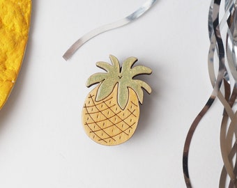 Pineapple Pin - Golden Pineapple - Mary Fedden Pin - Pineapple brooch - Green fashion - Tropical Pin - Beachy vibe